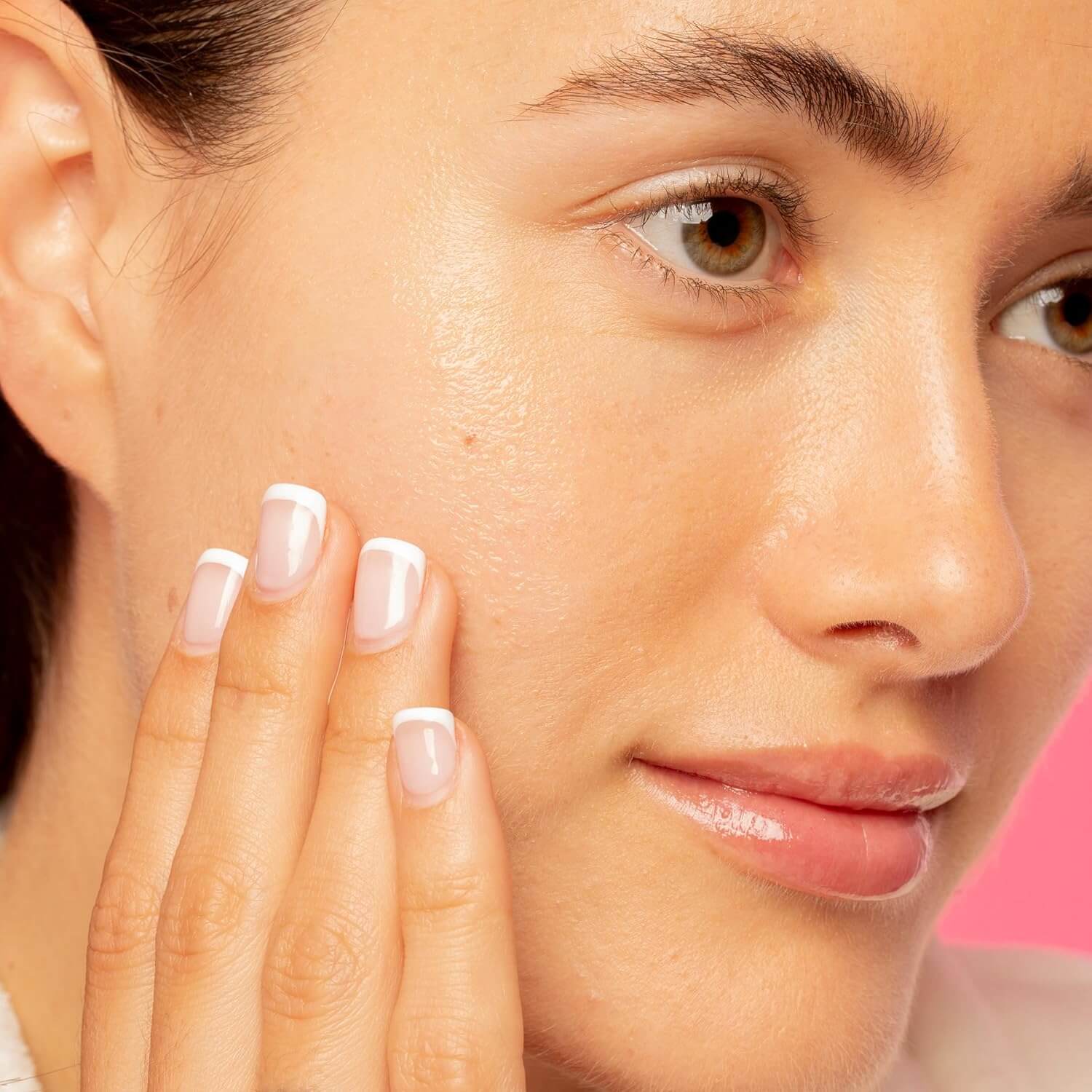 Daily Brightening Serum - image 4